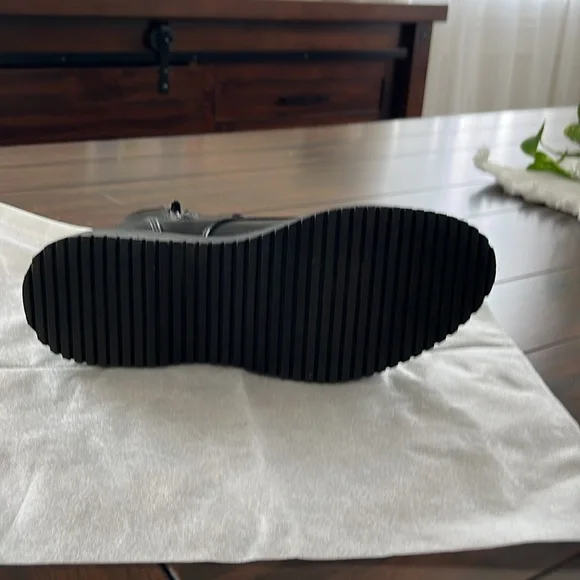 Madden Girl black boots in a size 8. - Picture 5 of 8